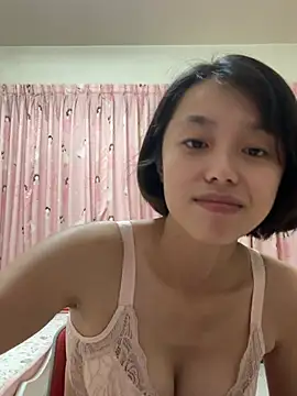 ladypaggy online show from February 15, 2026, 5:01 pm