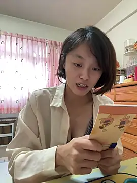 ladypaggy online show from October 26, 2025, 6:14 am