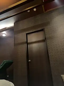 ladypaggy online show from March 12, 2025, 4:19 am