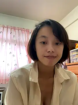 ladypaggy online show from November 13, 2025, 5:33 am