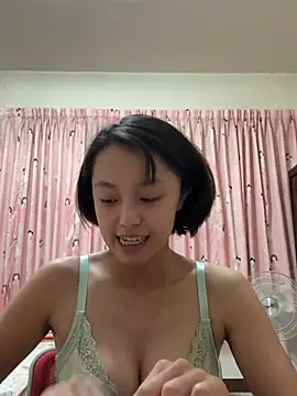 ladypaggy online show from February 21, 2026, 3:47 pm