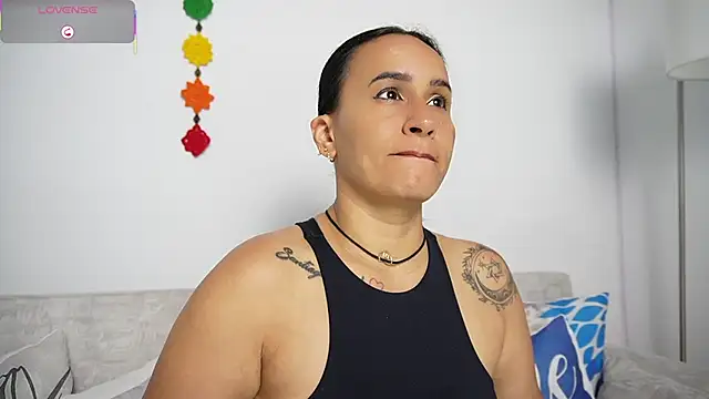 Snapshot of Sara_Charmy chatting on March 5, 2026, 10:56 am Sara Charmy online show from March 5, 2026, 10:56 am