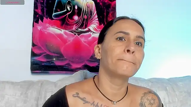 Snapshot of Sara_Charmy chatting on April 16, 2026, 11:11 am Sara Charmy online show from April 16, 2026, 11:11 am