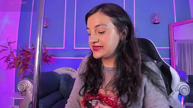 TaraTaylorr online show from September 26, 2025, 2:40 am