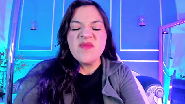 TaraTaylorr online show from November 28, 2025, 2:23 am