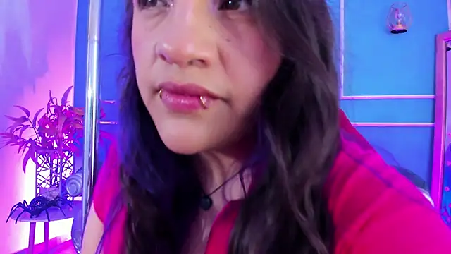 TaraTaylorr online show from February 26, 2026, 3:06 am