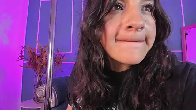 TaraTaylorr online show from October 1, 2025, 2:17 am