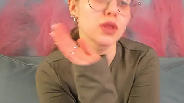 RileyMimicho online show from March 6, 2025, 5:33 pm