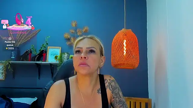 yessila parker online show from May 26, 2026, 8:56 am