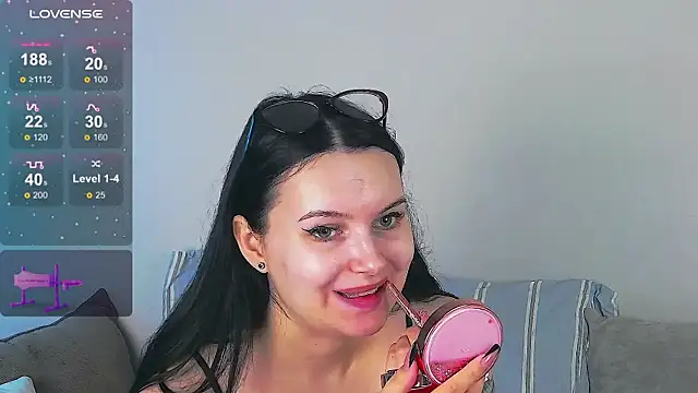 Miss Vic online show from July 4, 2026, 8:13 pm