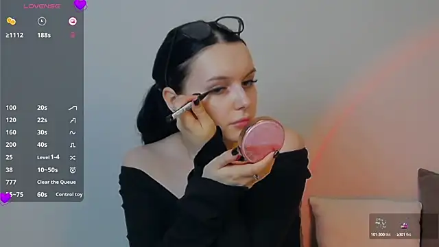 Miss Vic online show from March 1, 2025, 8:32 pm