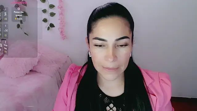 Snapshot of luna_lgomez_ chatting on March 12, 2025, 11:10 am luna lgomez online show from March 12, 2025, 11:10 am