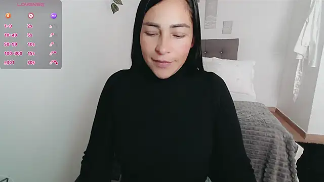 Snapshot of luna_lgomez_ chatting on November 27, 2025, 12:27 pm luna lgomez online show from November 27, 2025, 12:27 pm