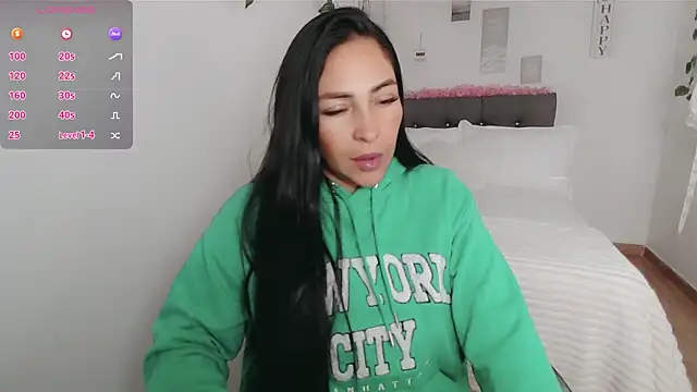 Snapshot of luna_lgomez_ chatting on September 18, 2025, 3:37 pm luna lgomez online show from September 18, 2025, 3:37 pm