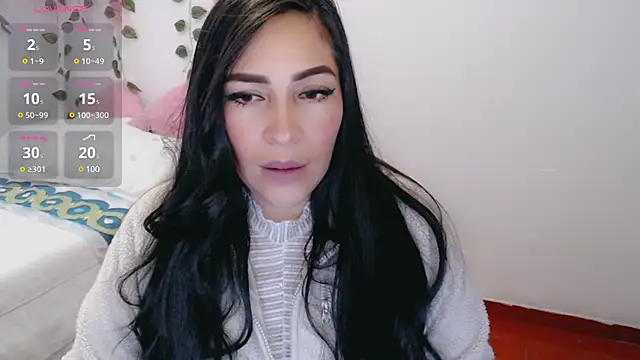 Snapshot of luna_lgomez_ chatting on March 21, 2025, 11:12 am luna lgomez online show from March 21, 2025, 11:12 am