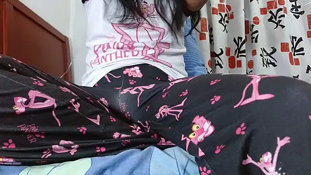 Snapshot of FresitaSquirt24 chatting on November 22, 2025, 5:06 am FresitaSquirt24 online show from November 22, 2025, 5:06 am