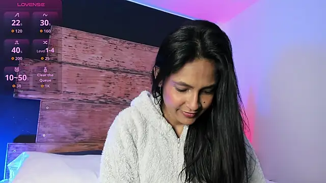 Fernanda liie  online show from May 22, 2026, 12:58 pm