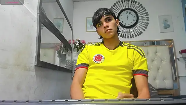 heiker  online show from March 9, 2025, 2:39 am