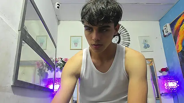 heiker  online show from March 18, 2025, 2:08 am