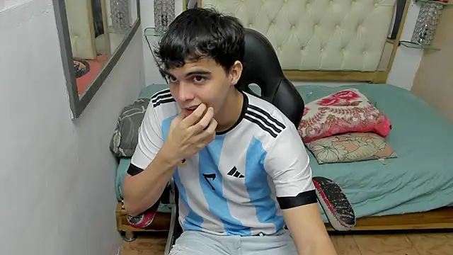 heiker  online show from October 6, 2025, 3:08 am