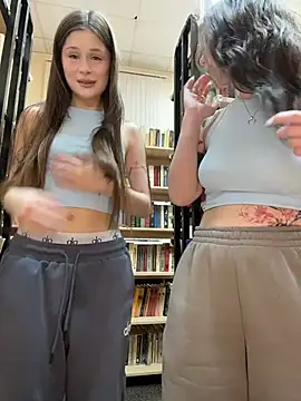 Snapshot of melicious_ chatting on February 5, 2026, 5:58 am melicious online show from February 5, 2026, 5:58 am