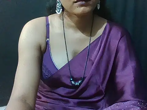 Snapshot of sugandha_bhabhi chatting on September 15, 2025, 4:51 pm sugandha bhabhi online show from September 15, 2025, 4:51 pm