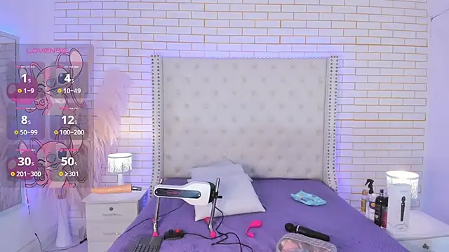 Emilly wilson  online show from October 4, 2025, 11:34 am