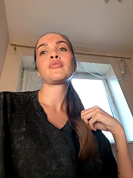 Beverly Hilll online show from October 8, 2025, 1:56 pm