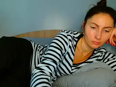 Irina9793 online show from November 11, 2025, 9:48 am