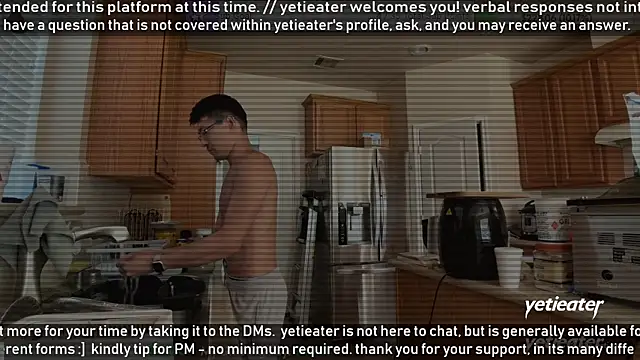 Snapshot of yetieater chatting on March 24, 2026, 5:02 pm yetieater online show from March 24, 2026, 5:02 pm