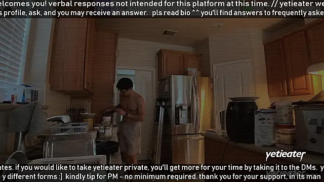 Snapshot of yetieater chatting on March 9, 2026, 2:31 pm yetieater online show from March 9, 2026, 2:31 pm