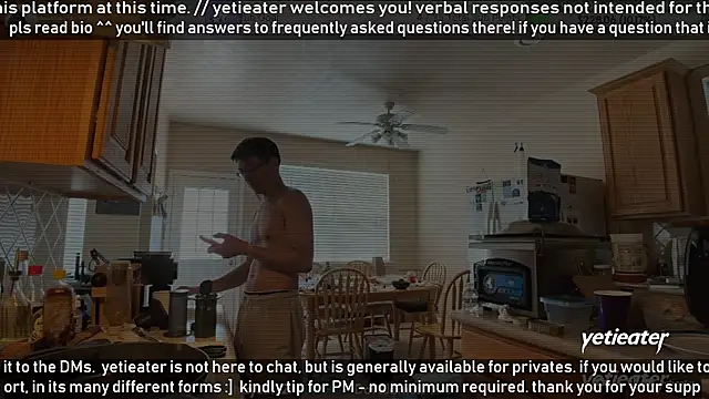 Snapshot of yetieater chatting on March 30, 2026, 6:42 pm yetieater online show from March 30, 2026, 6:42 pm