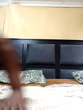 Snapshot of JuicyMilkyTizzy chatting on March 6, 2026, 8:42 am JuicyMilkyTizzy online show from March 6, 2026, 8:42 am