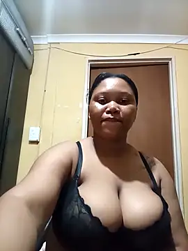 Snapshot of JuicyMilkyTizzy chatting on April 2, 2026, 9:21 pm JuicyMilkyTizzy online show from April 2, 2026, 9:21 pm