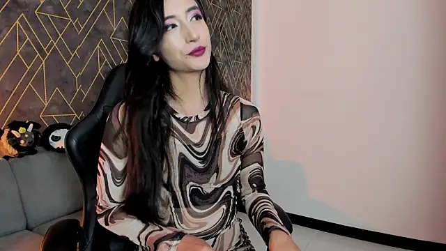 Tahara Romanov online show from January 5, 2026, 6:22 pm