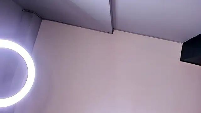 Snapshot of Melissa_23_ chatting on October 15, 2025, 10:34 am Melissa 23 online show from October 15, 2025, 10:34 am