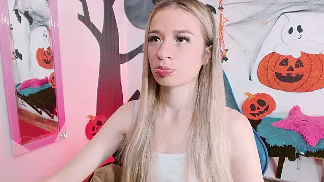 hannah 026 online show from October 23, 2025, 10:47 am