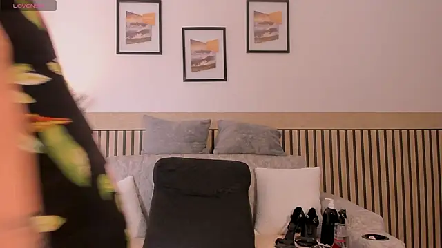 Snapshot of Lucy_Milf_68 chatting on April 7, 2026, 11:01 am Lucy Milf 68 online show from April 7, 2026, 11:01 am