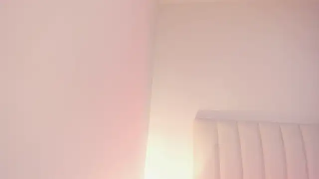 Snapshot of Hannahx__ chatting on February 22, 2026, 4:08 pm Hannahx online show from February 22, 2026, 4:08 pm