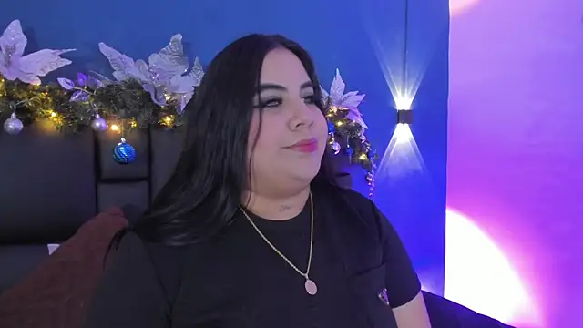 DANESKA HILLER online show from December 22, 2025, 7:58 pm