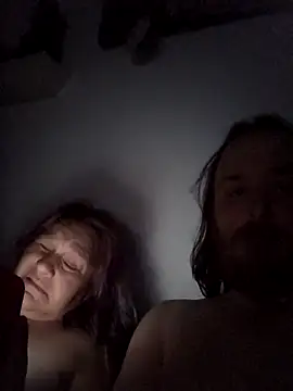 Snapshot of SpnzTnT chatting on February 4, 2026, 9:15 am SpnzTnT online show from February 4, 2026, 9:15 am