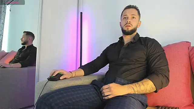 nicholasX1 online show from May 13, 2026, 8:43 am