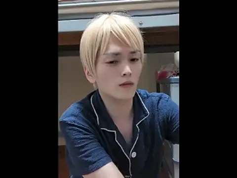 mgnhiroyuki online show from May 15, 2026, 4:49 pm