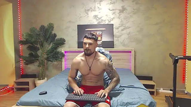 Snapshot of Tiberius_hunk chatting on June 6, 2026, 5:23 am Tiberius hunk online show from June 6, 2026, 5:23 am