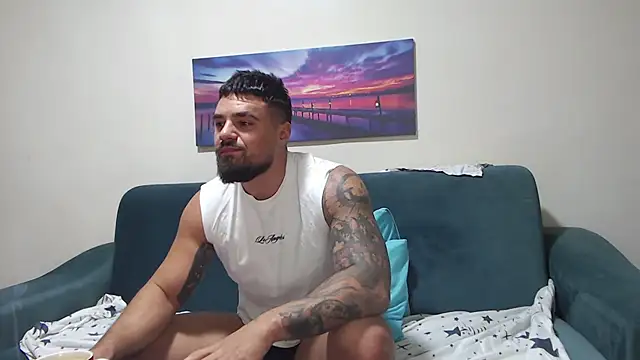 Tiberius hunk online show from October 6, 2025, 4:57 am