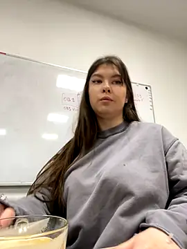 Snapshot of HannaJohnson chatting on November 9, 2025, 5:55 am HannaJohnson online show from November 9, 2025, 5:55 am