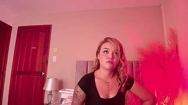 Snapshot of ThaliaHarlow chatting on September 27, 2025, 6:14 pm ThaliaHarlow online show from September 27, 2025, 6:14 pm