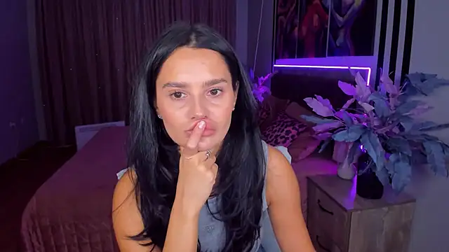 DanaSincere online show from March 3, 2025, 6:31 am