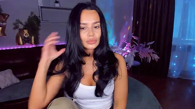 Snapshot of DanaSincere chatting on April 20, 2026, 4:15 am DanaSincere online show from April 20, 2026, 4:15 am