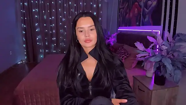 DanaSincere online show from March 5, 2025, 6:44 am